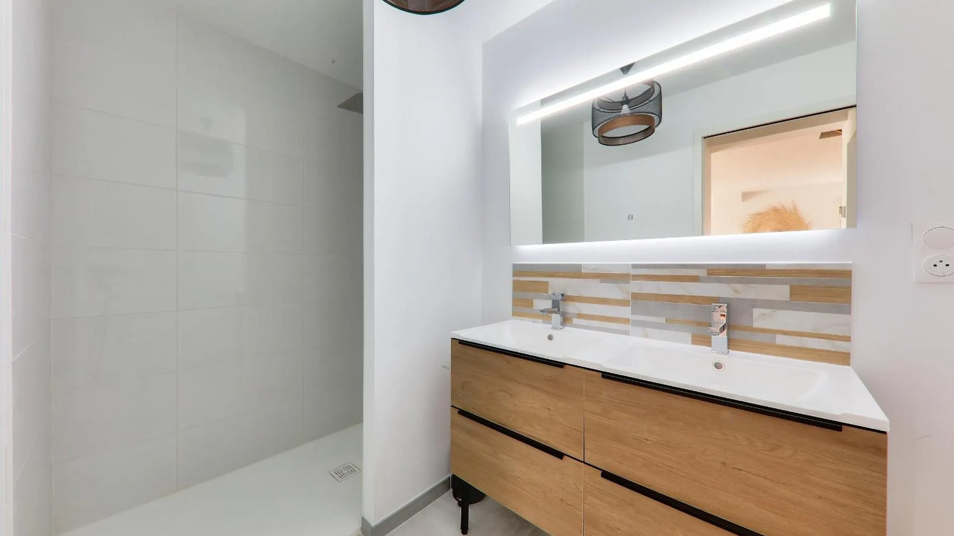 Maison Neuve Pour 8 - 500M Plage Du Rouvran Le Tour-du-Parc Tatil Evi