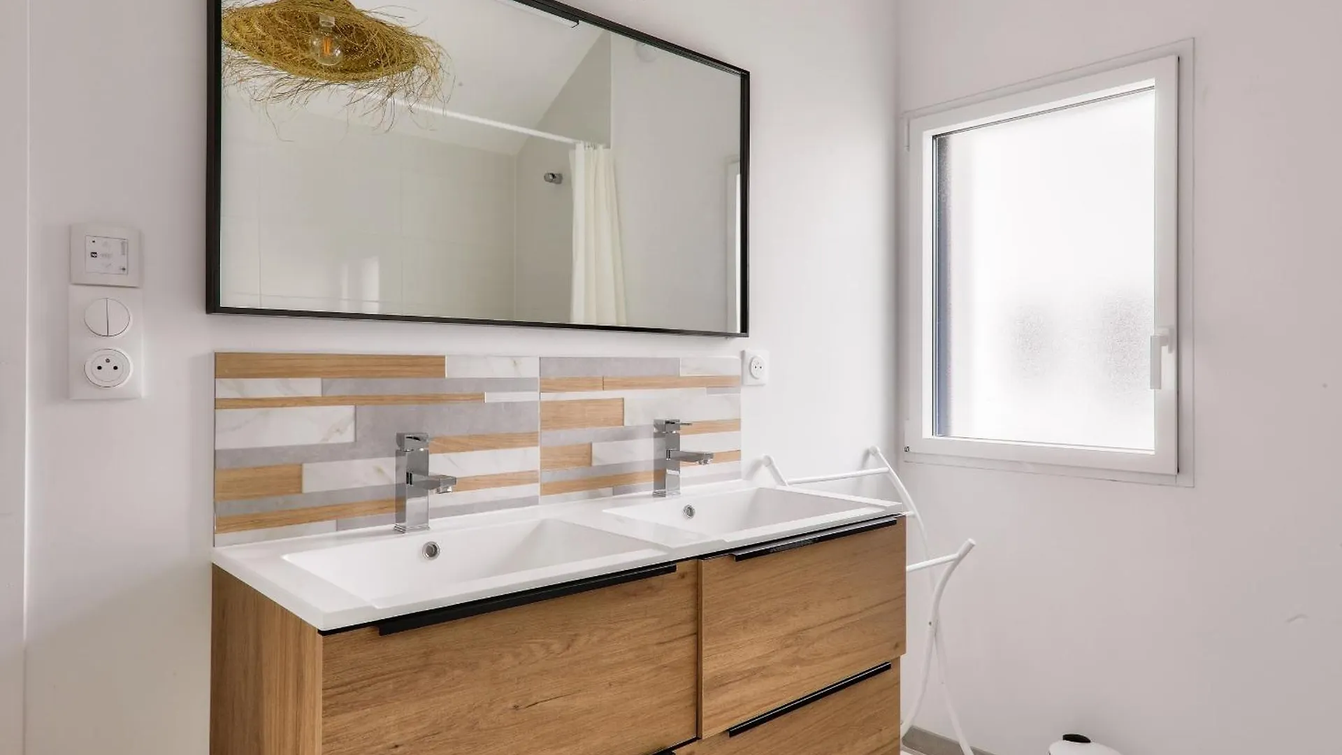 Maison Neuve Pour 8 - 500M Plage Du Rouvran Le Tour-du-Parc Holiday home